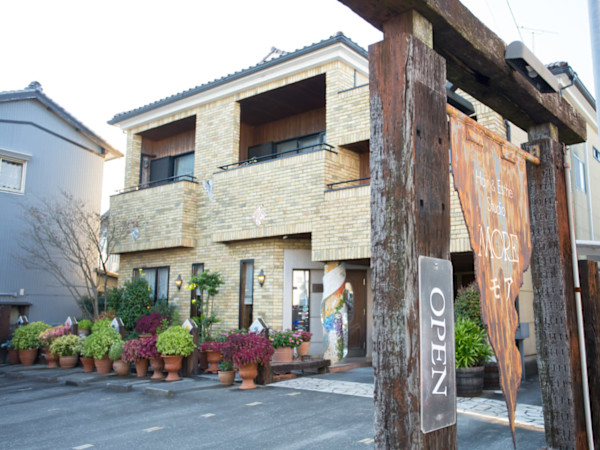 ヘアー＆エステスタジオ モア(ヘアーアンドエステスタジオ　モア)