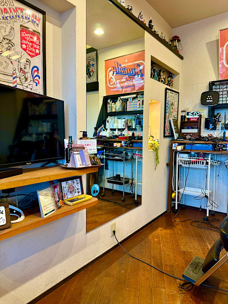 hair space 楽屋(ヘアー スペース ラクヤ)