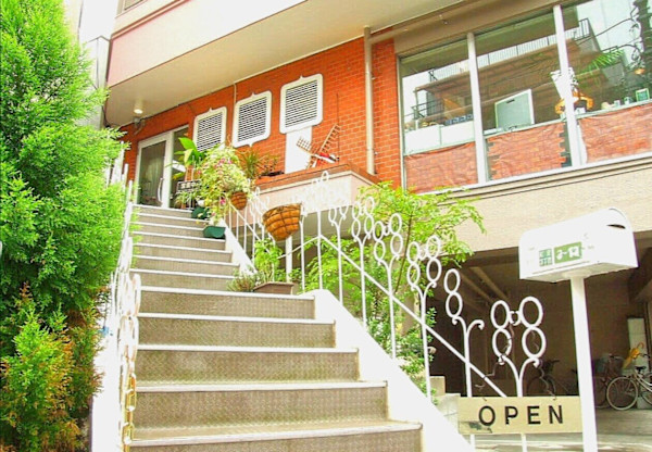 ヘアー&エステ EM’S 【町屋】(ヘアーアンドエステ エムス マチヤ)