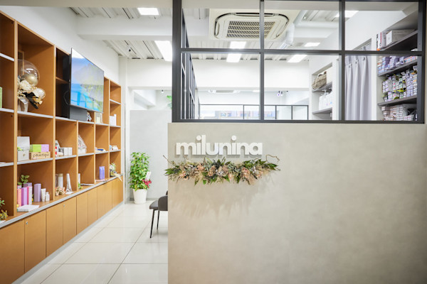 milunina 浜町／人形町／水天宮前／日本橋／髪質改善／頭浸浴(ミルニナ ハマチョウ ニンギョウチョウ スイテングウマエ ニホンバシ カミシツカイゼン トウシンヨク)