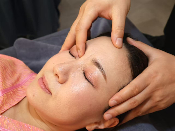 和楽 経絡伝統推拿【ワラクケイラクデントウスイナ】(ワラク ケイラクデントウスイナ)