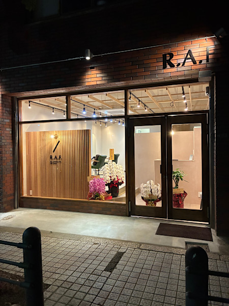 R.A.F.【ラフ】(ラフ)