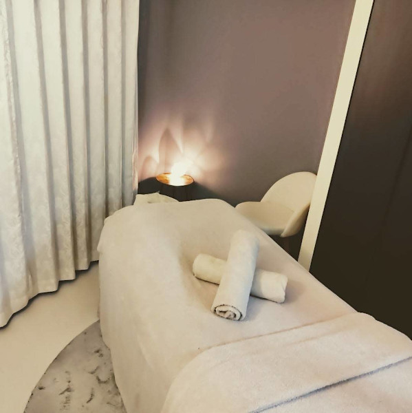 ALIA SALON(アリア　サロン)