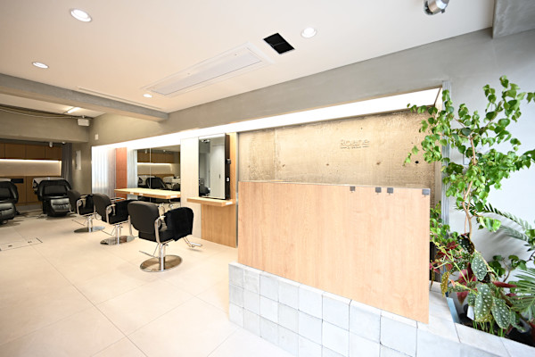 Roane by BASSA(ロアネ　バイ　バサ)