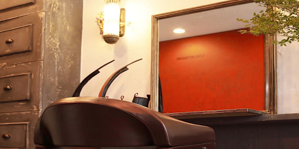 UNE ATTACHE(アンアタッシュ)