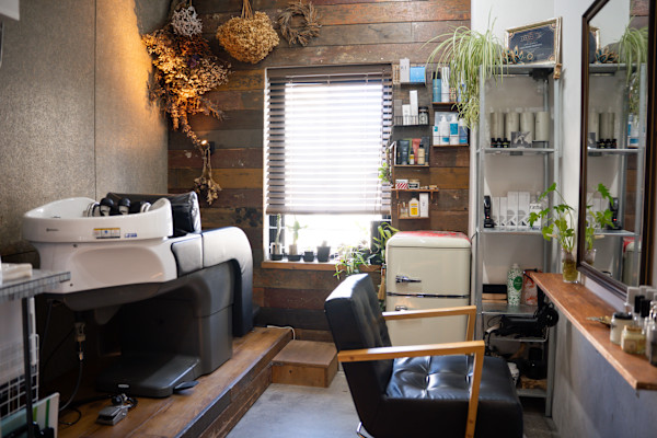 501 HAIR studio(ゴーマルイチヘアースタジオ)