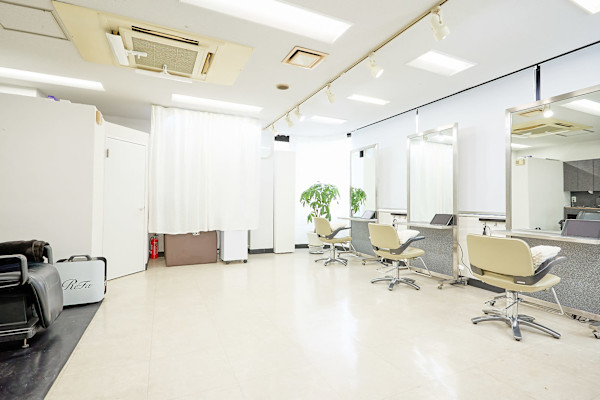 トータルビューティーサロンPhoitsu(トータルビューティーサロンポイズ)