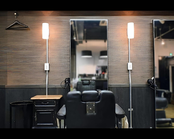 @110barbershop博多店　メンズカット/フェード/眉毛/理容室(ワンワンオー バーバー ショップ ハカタテン　メンズカット　フェード　マユゲ　リヨウシツ)