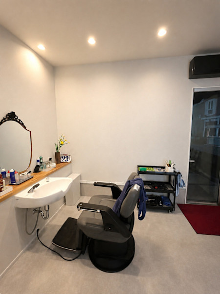 床屋タカシ(トコヤタカシ)