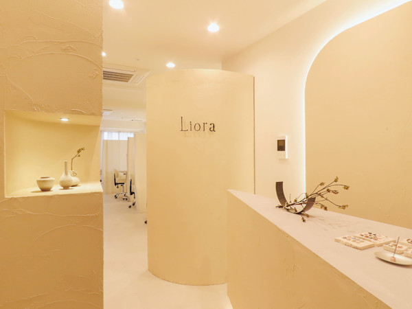 Liora 【パラジェル・フィルインネイル取扱店】(リオラ パラジェルフィルインネイルトリアツカイテン)