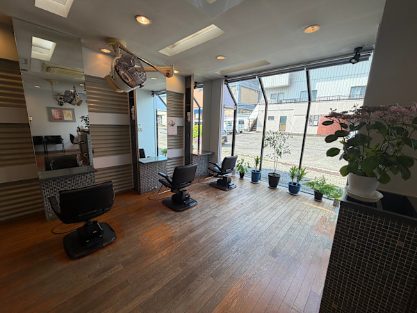 Hair salon WAKABA(ヘアー サロン ワカバ)