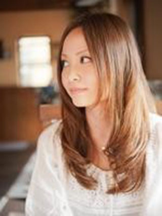 Sora hairdesign【ソラヘアデザイン】のスタイル紹介。ゆるかわパーマ＆アッシュブラウン