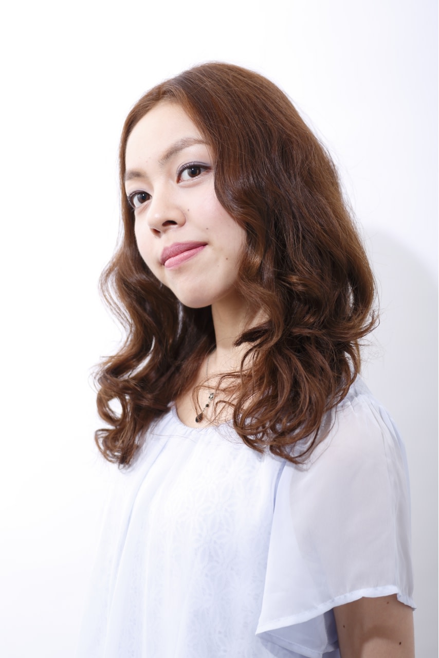 美容室 Deiz【ビヨウシツ デイズ】のスタイル紹介。逗子リラックス風ウェーブ