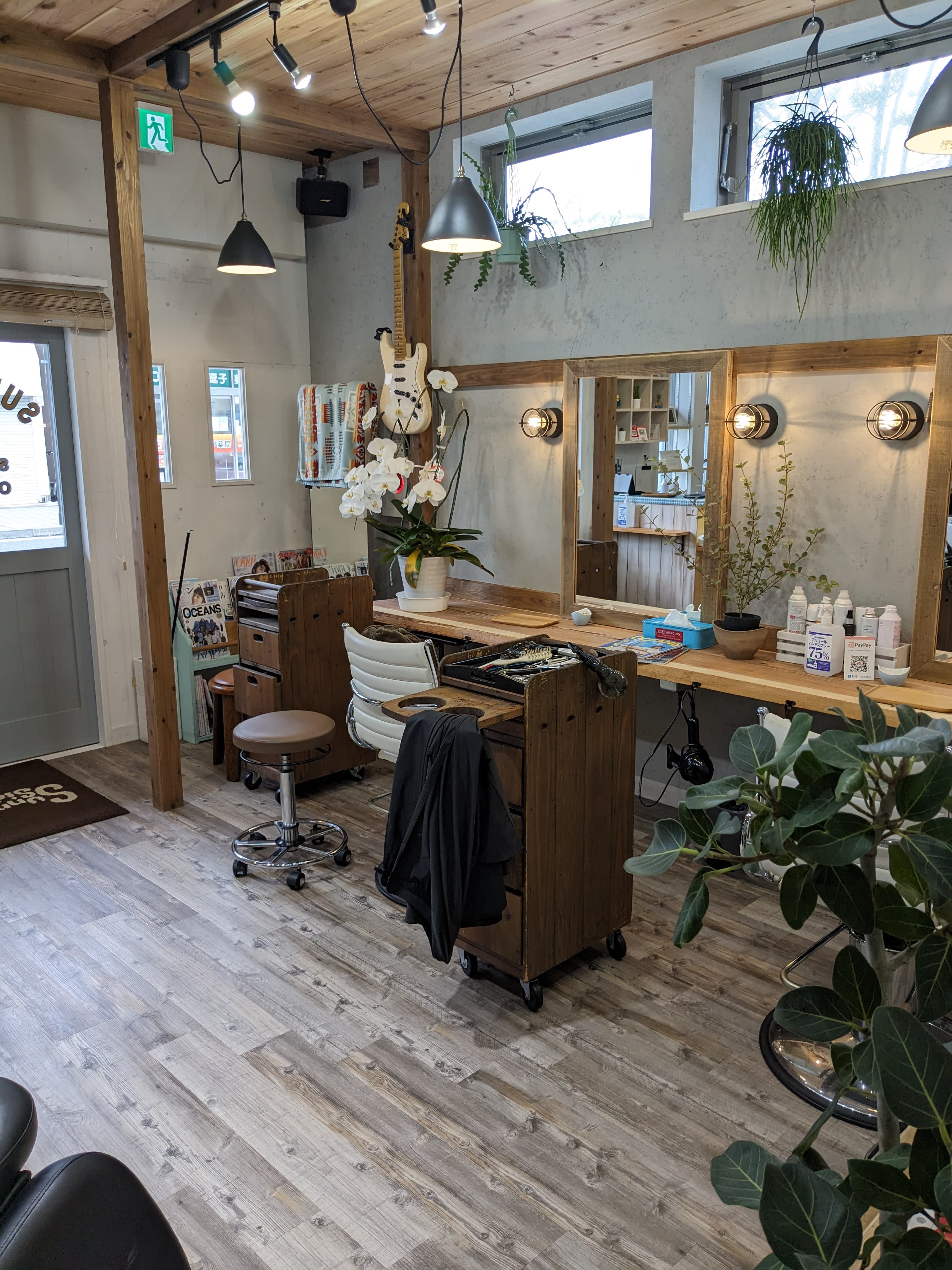 Sunny Side Hair サニーサイドヘアー 逗子市 美容室 Sakuria サクリア