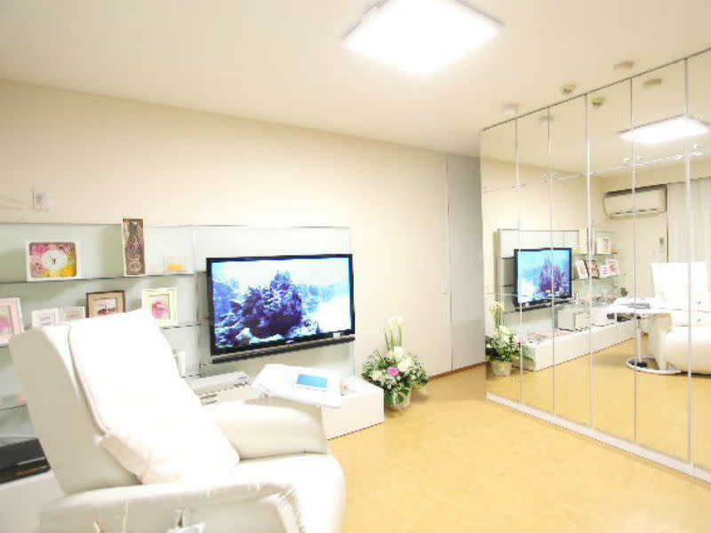 Crystal Hand クリスタルハンド 町田市 ネイルサロン Sakuria サクリア