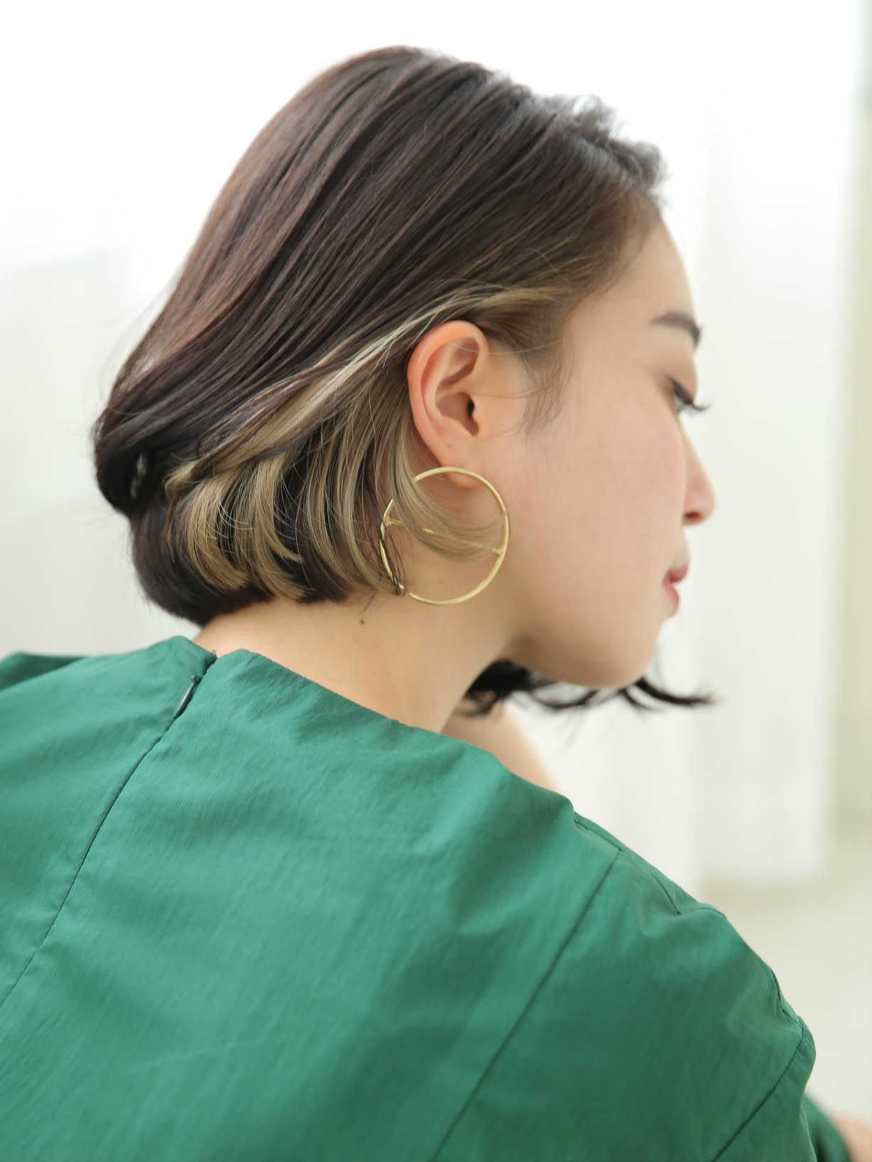 GALETTE UMEDA【ガレットウメダ】のスタイル紹介。大人カジュアル★インナーカラー