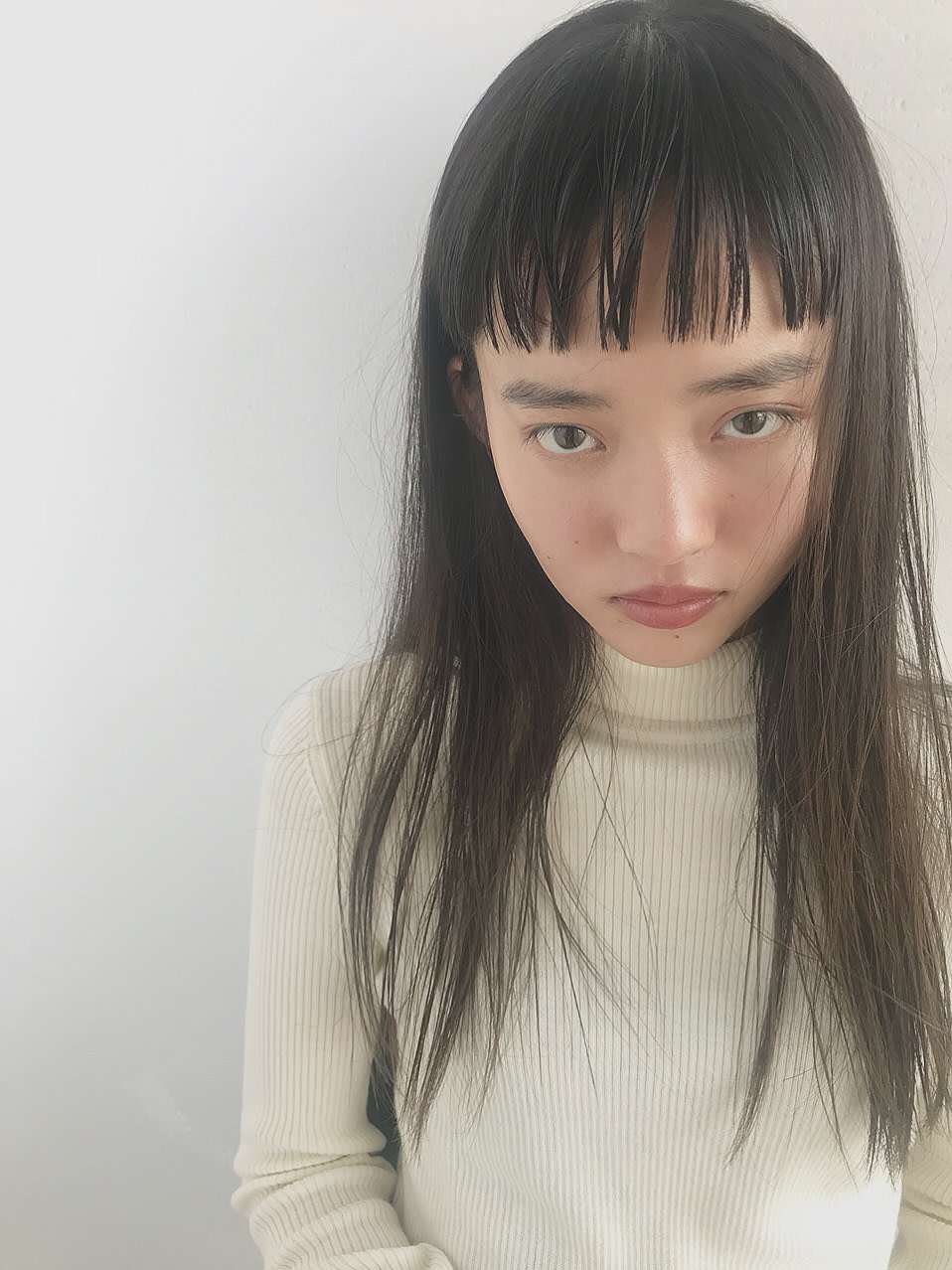 FRAME【フレーム】のスタイル紹介。やわらかな質感のストレート