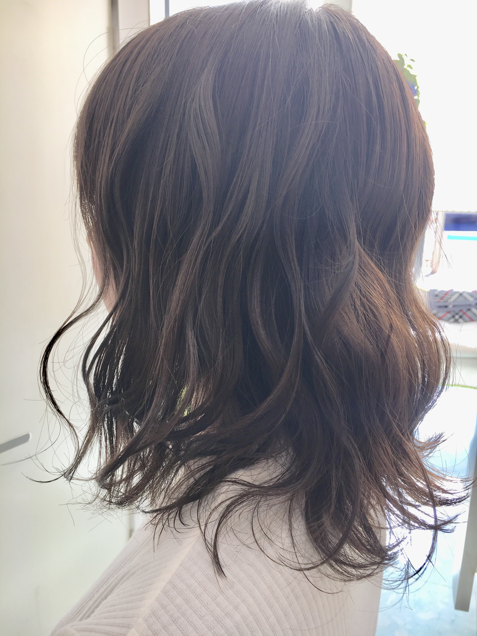 izawa hair make salon【イザワヘアメイクサロン】のスタイル紹介。透明感たっぷりグレージュカラー