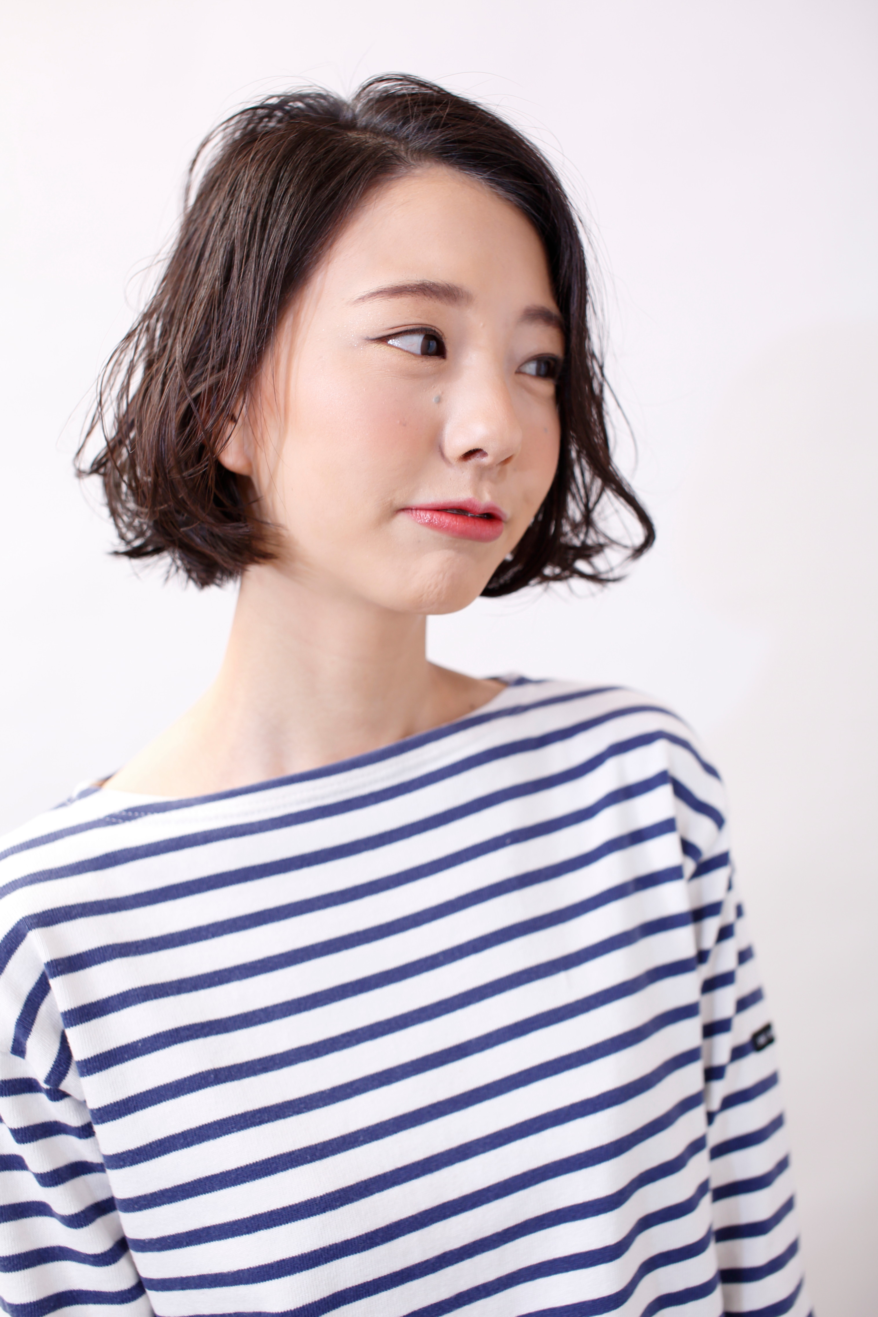 KINGDOM 青山本店【キングダム青山】【キングダムアオヤマホンテン キングダムアオヤマ】のスタイル紹介。お手軽スタイリングなラフボブスタイル