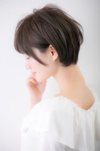 Euphoria 池袋東口駅前店【ユーフォリア　イケブクロ　ヒガシグチ　エキマエテン】のスタイル紹介。【Euphoria　松本】横顔美人☆小顔フェアリーショート