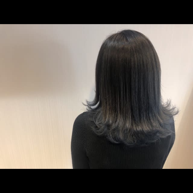 Hair & Beauty RITA【ヘアーアンドビューティーリタ】のスタイル紹介。［〇ブルーアッシュ〇］