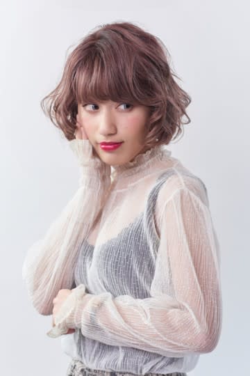 KINGDOM 青山本店【キングダム青山】【キングダムアオヤマホンテン キングダムアオヤマ】のスタイル紹介。ふんわりボブ