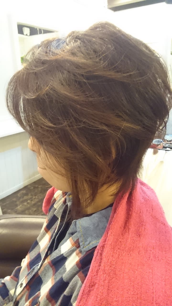 Hair make＆SPA！エステKaeru【ヘアメイクアンドスパエステカエル】のスタイル紹介。エアリーやわらかミディアムショート♪