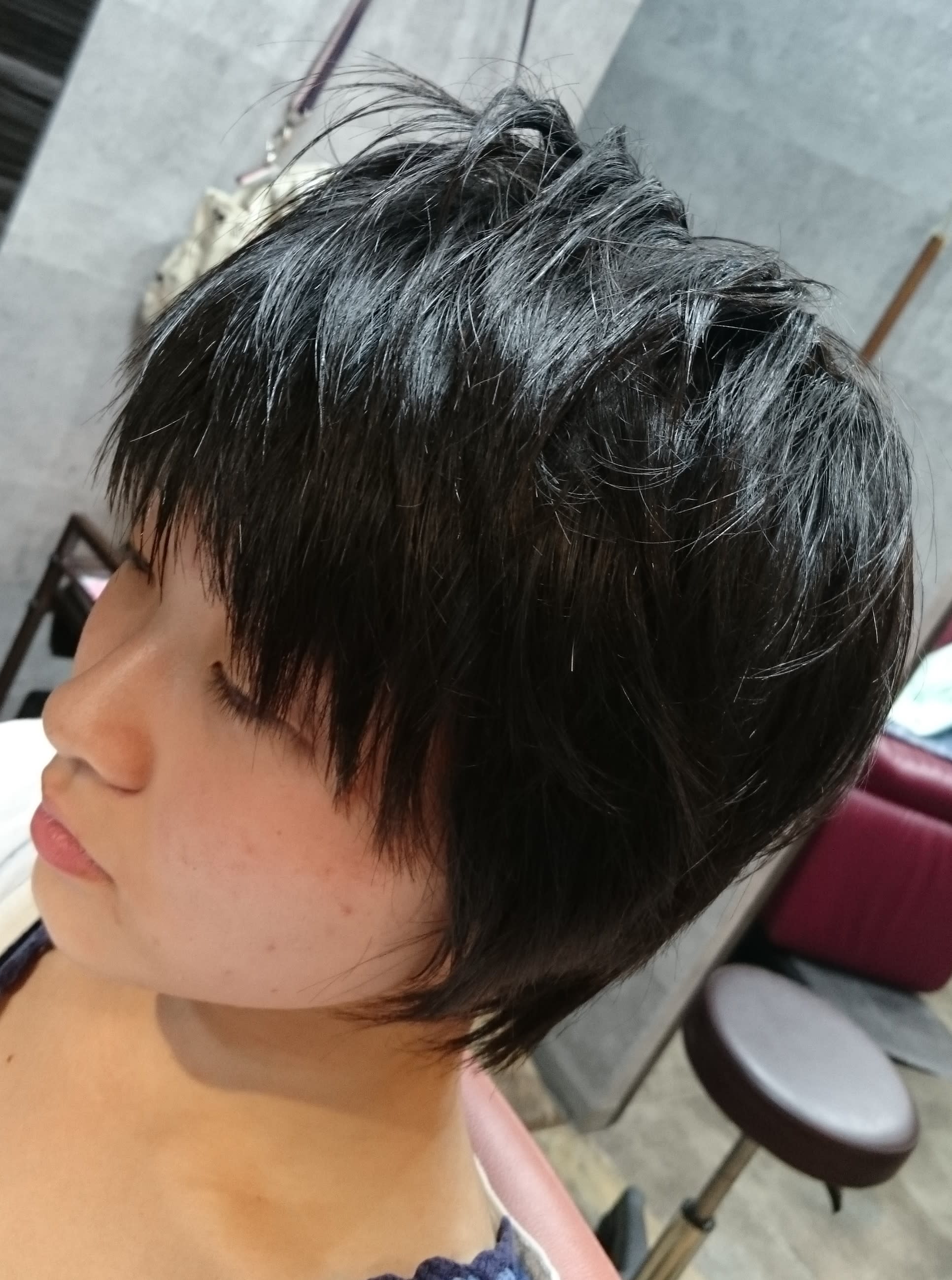 Bande Hair Rokumeikan【バンデ　ヘア　ロクメイカン】のスタイル紹介。ストレートショートカット