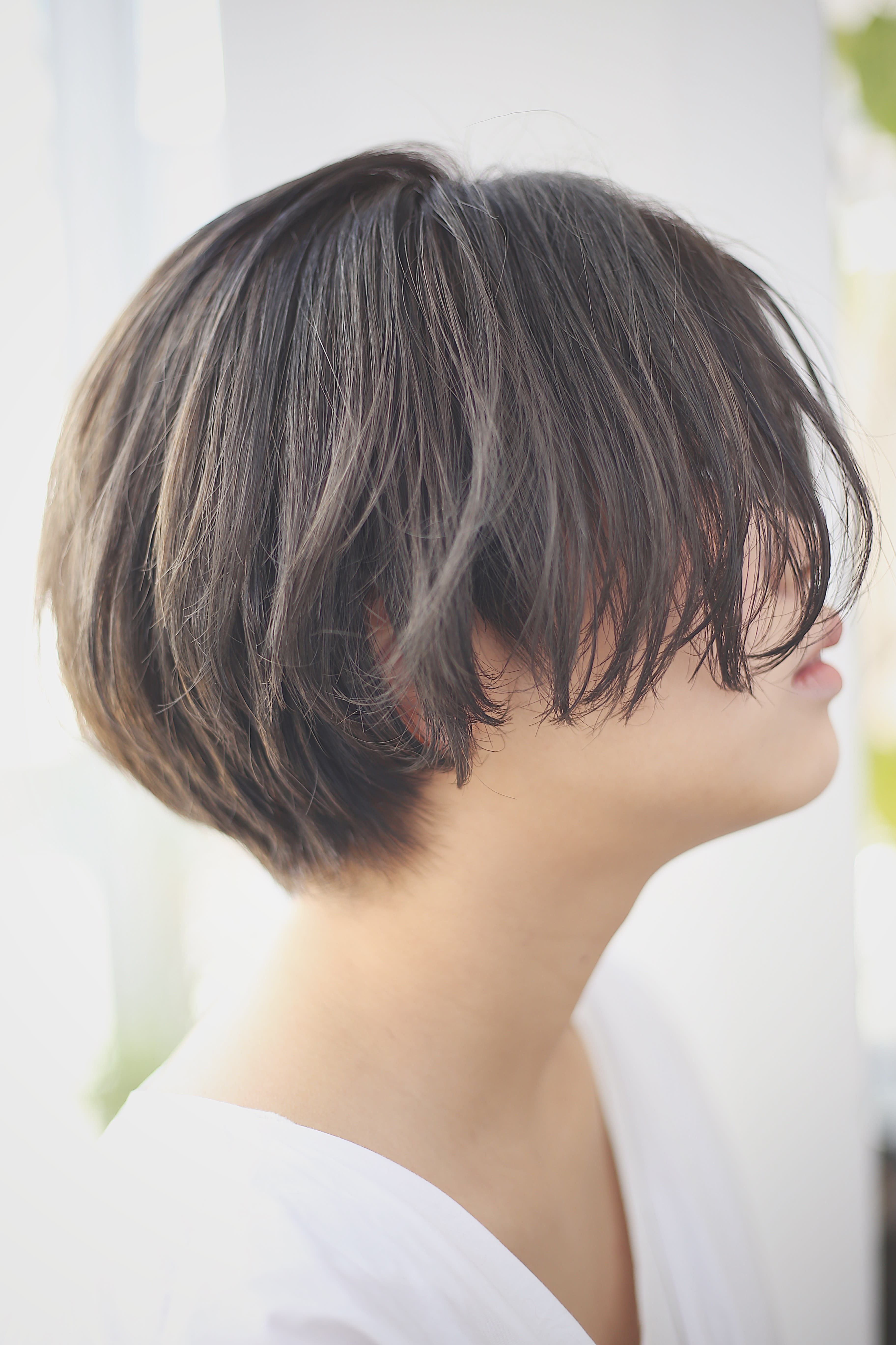 hair make komorebi【コモレビ】のスタイル紹介。ルーズな質感のハンサムショート