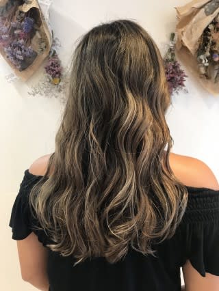 bijou amour【ビジュアムール】のスタイル紹介。コントラストハイライト×ベージュ