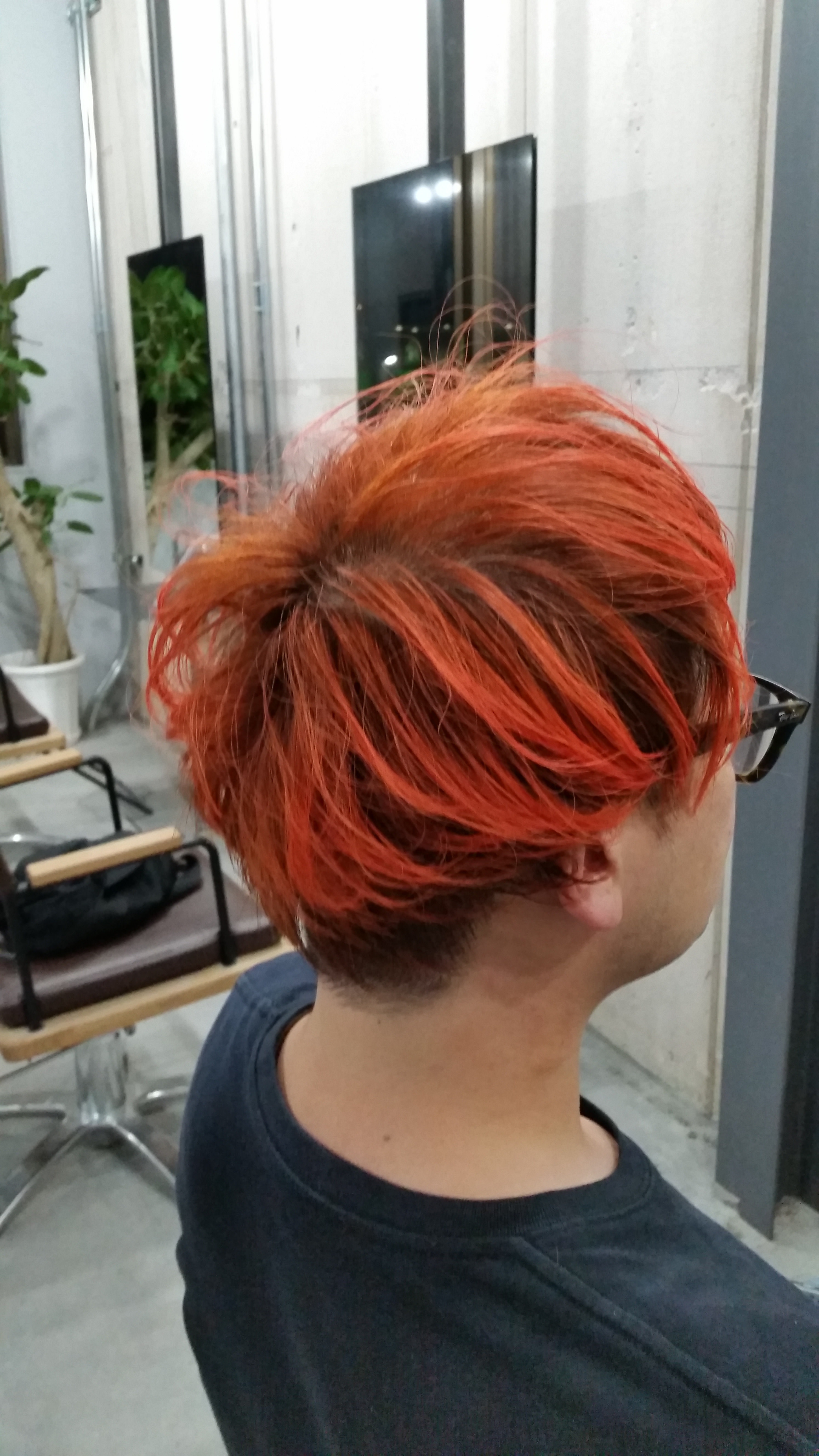 terra【テラ】のスタイル紹介。パレットカラーで個性的に