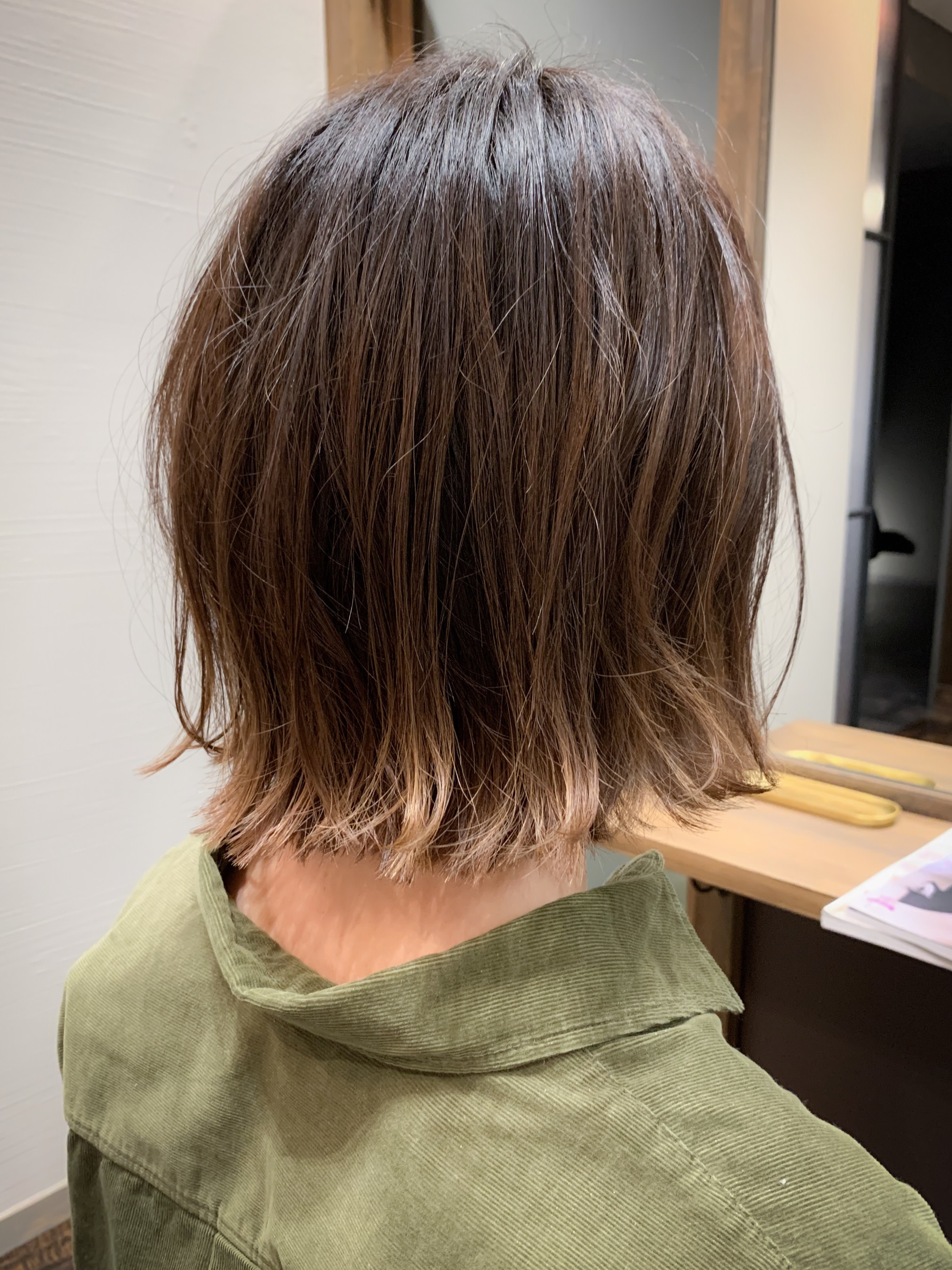STELLA PREMIUM HAIR【ステラ　プレミアムヘアー】のスタイル紹介。グラデーションカラー＋ボブ