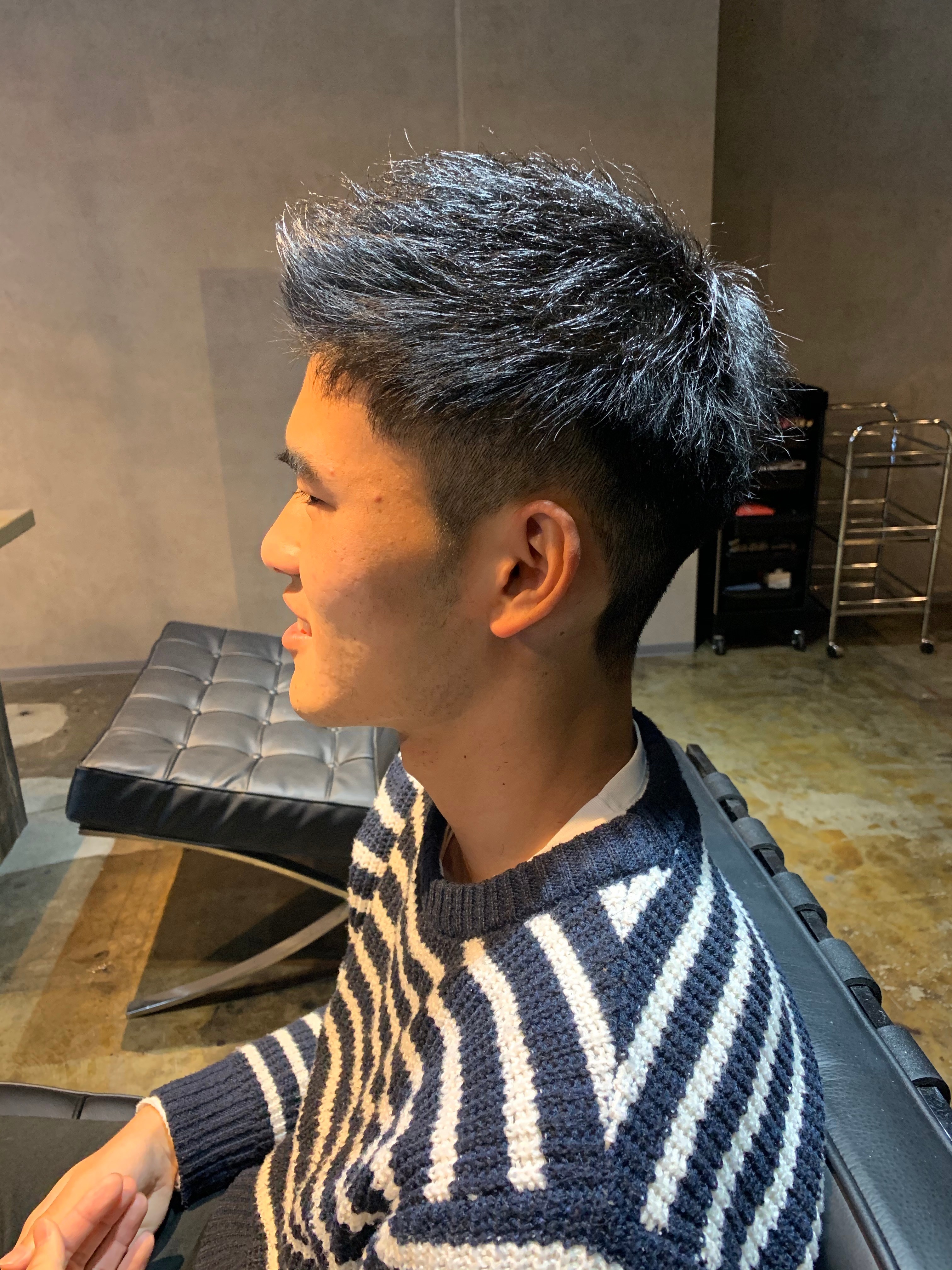 Men's Hair SPICE 駅前店【メンズ ヘア スパイス エキマエテン】のスタイル紹介。フェードモヒカン