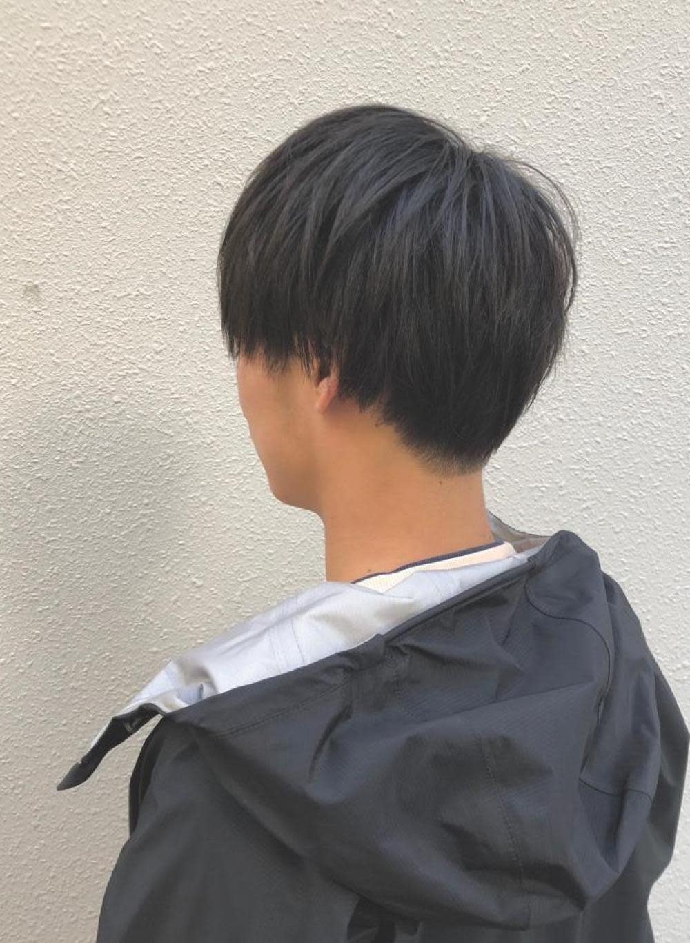メンズサロン R-EVOLUT hair【レボルトヘアー】のスタイル紹介。《Kim》黒髪　重ためマッシュ