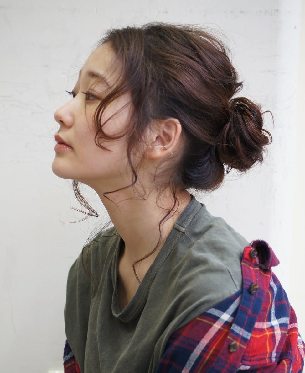 縮毛矯正ヘアケア専門店 BEETLE Hair beauty【シュクモウキョウセイヘアケアセンモンテン　ビートルヘアビューティー】のスタイル紹介。カジュアルシニヨン