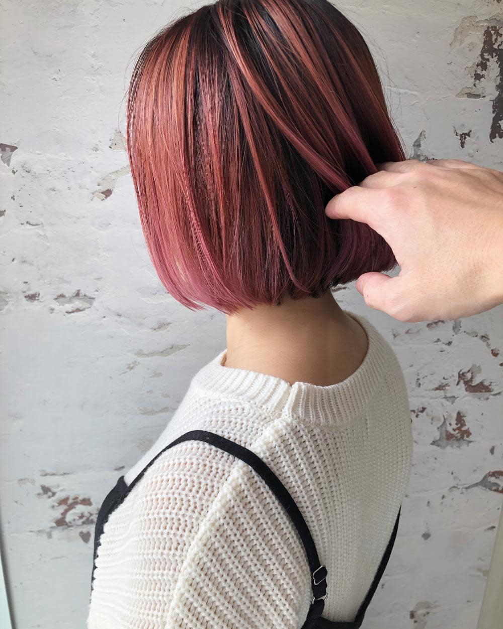 ailes Hair Salon【エル ヘアーサロン】のスタイル紹介。バレイヤージュ×ピンク