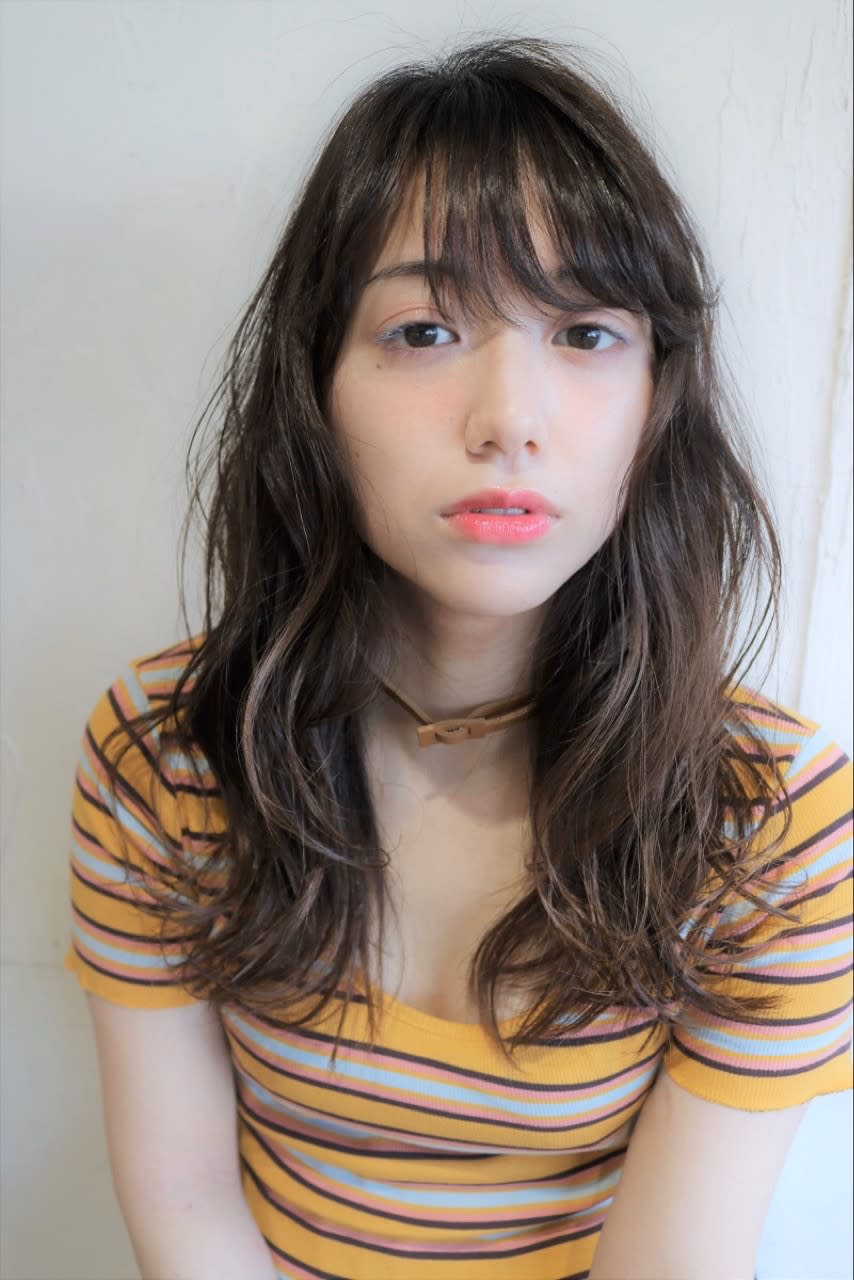 Kuusi【クーシ】のスタイル紹介。アンニュイセミロング【高円寺　東高円寺　新高円寺】