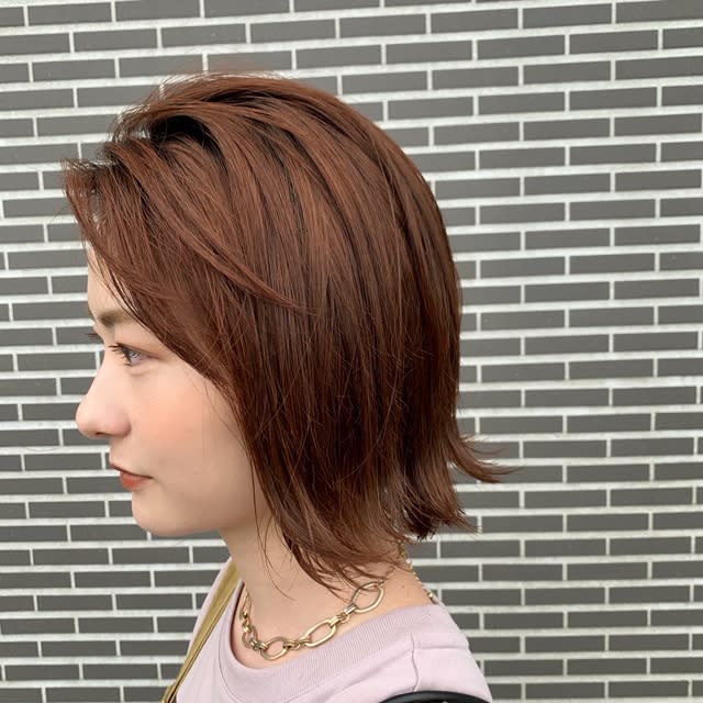 Hair Make SAMSARA 三木店【ヘアメイク サンサーラ ミキテン】のスタイル紹介。切りっぱなしショートボブ