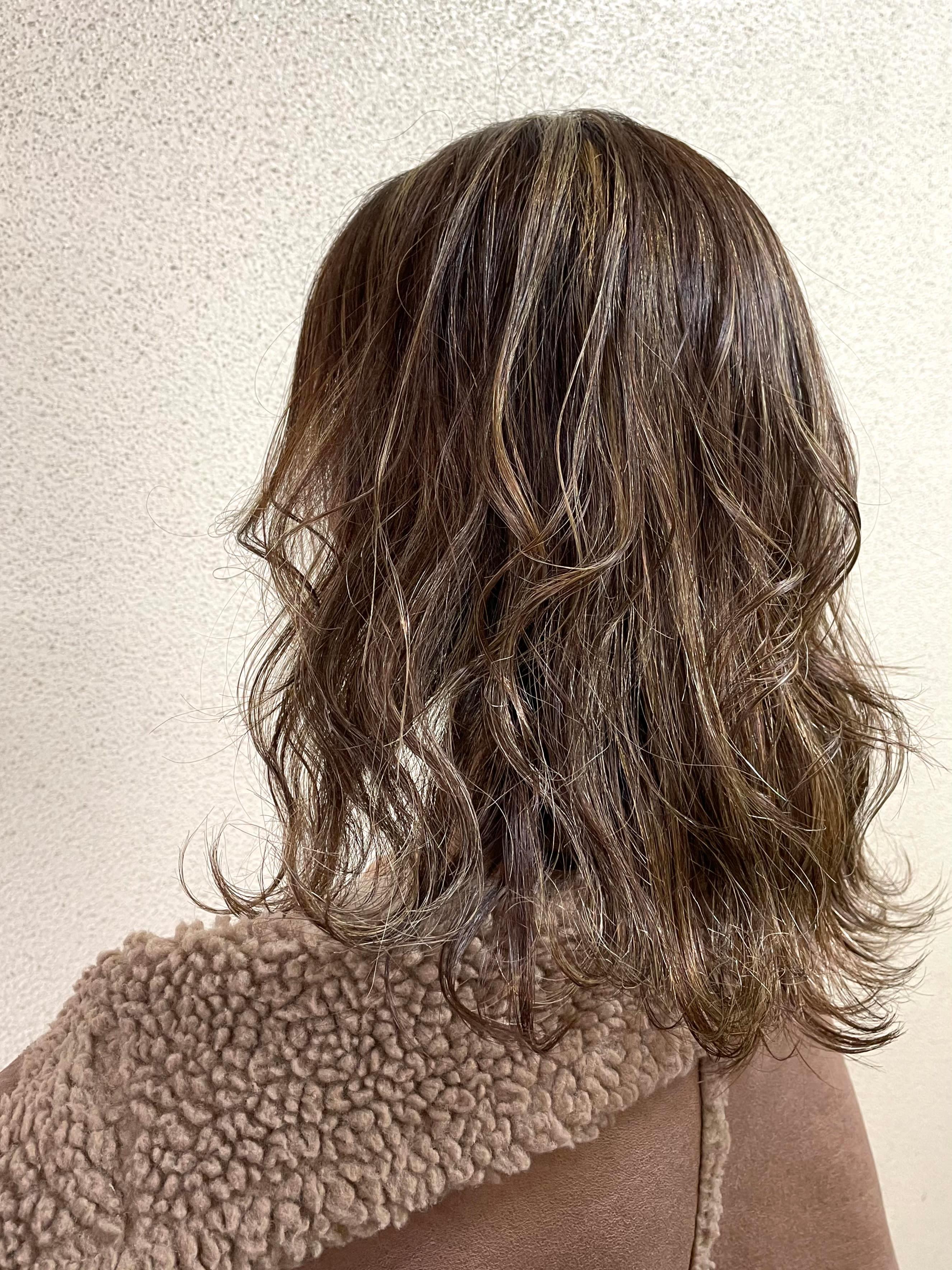 Ash 西荻窪店【アッシュニシオギクボテン】のスタイル紹介。細めハイライト＊Ash西荻窪