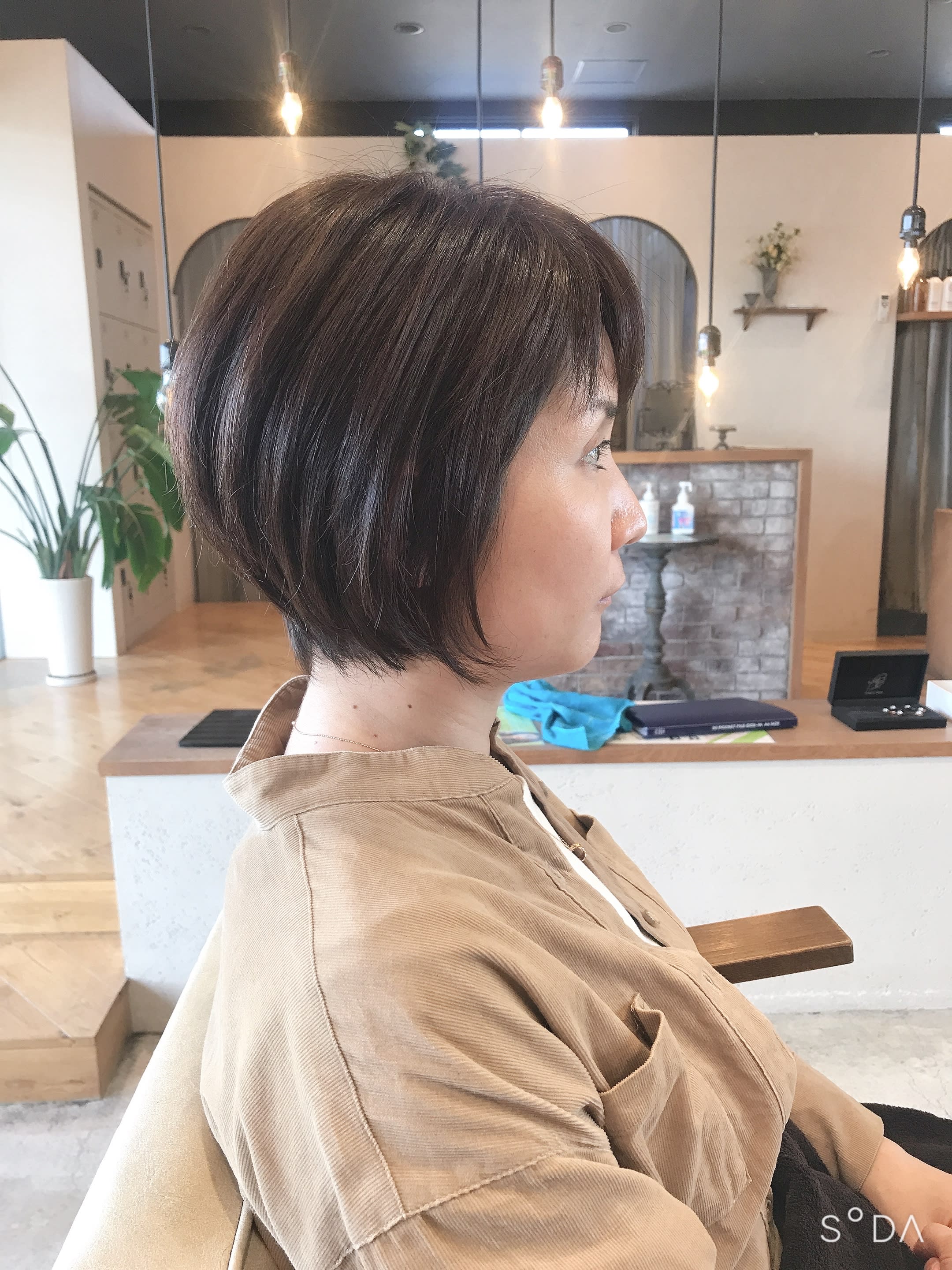 DAM hair garden【ダムヘアーガーデン】のスタイル紹介。ステップボーンカットショートボブ