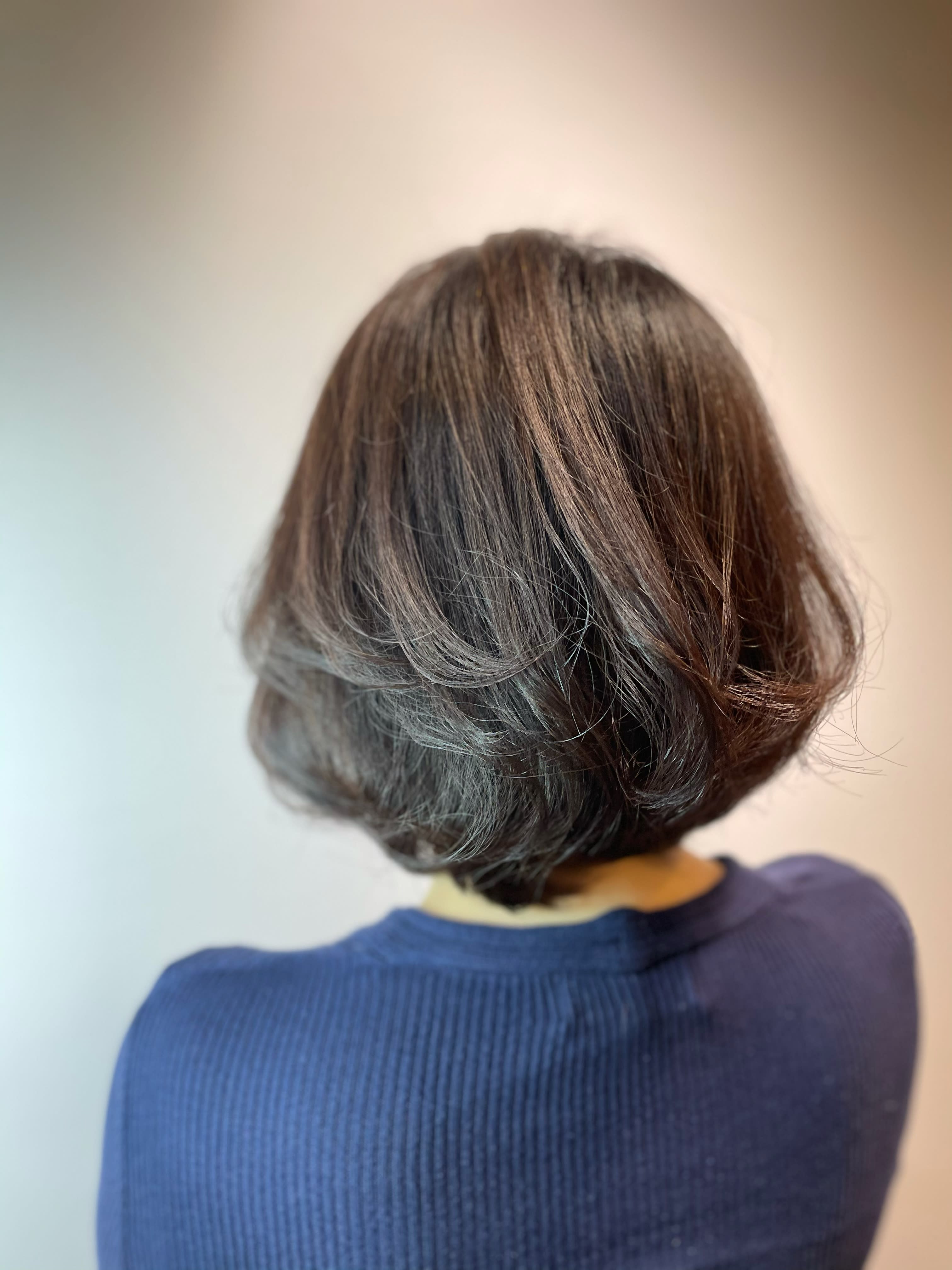 jujur【ジュジュル】のスタイル紹介。大人マッシュボブ