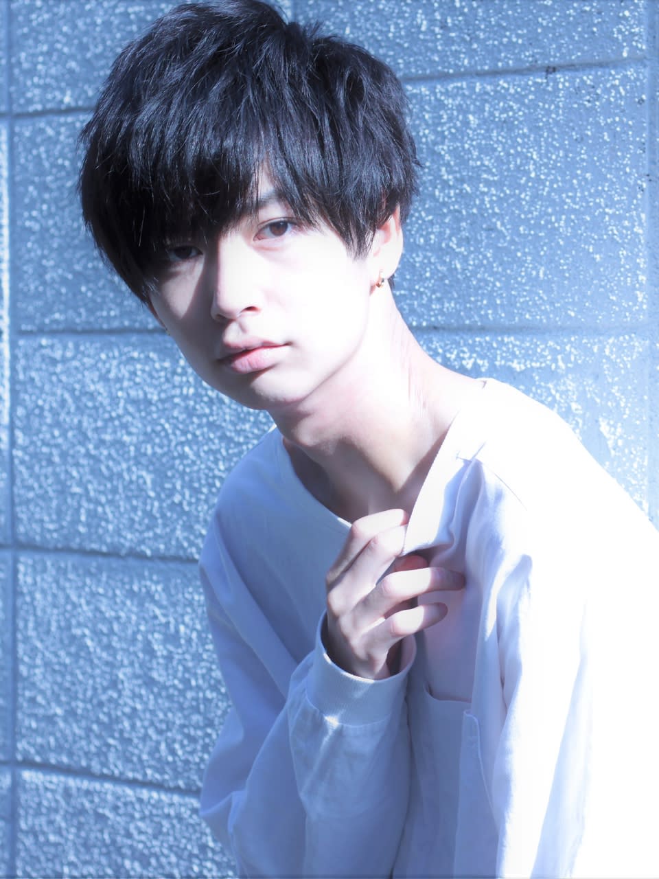 GUZZLE 原宿店【ガズル】のスタイル紹介。黒髪に合うマッシュショート　メンズ　ツーブロック