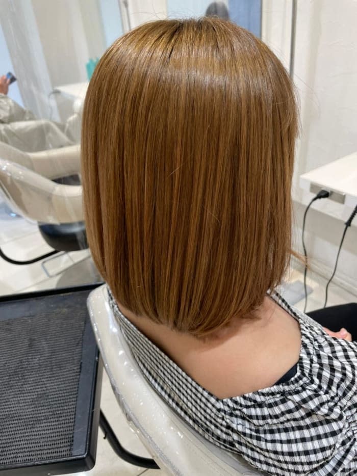 Ash 武蔵小金井店【アッシュムサシコガネイテン】のスタイル紹介。ブリーチ毛×縮毛矯正