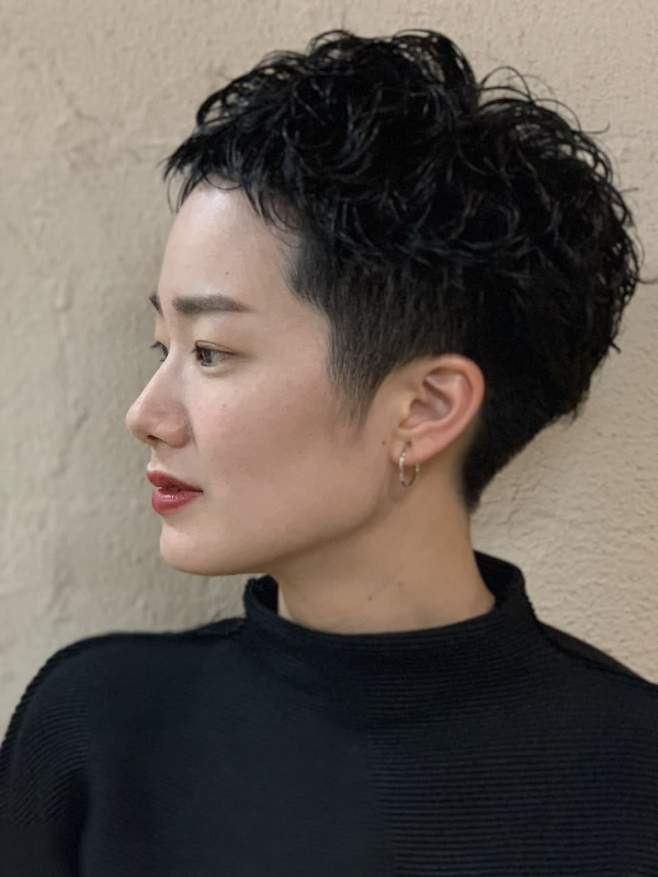 en by smile【エンバイスマイル】のスタイル紹介。パーマ×ベリーショート