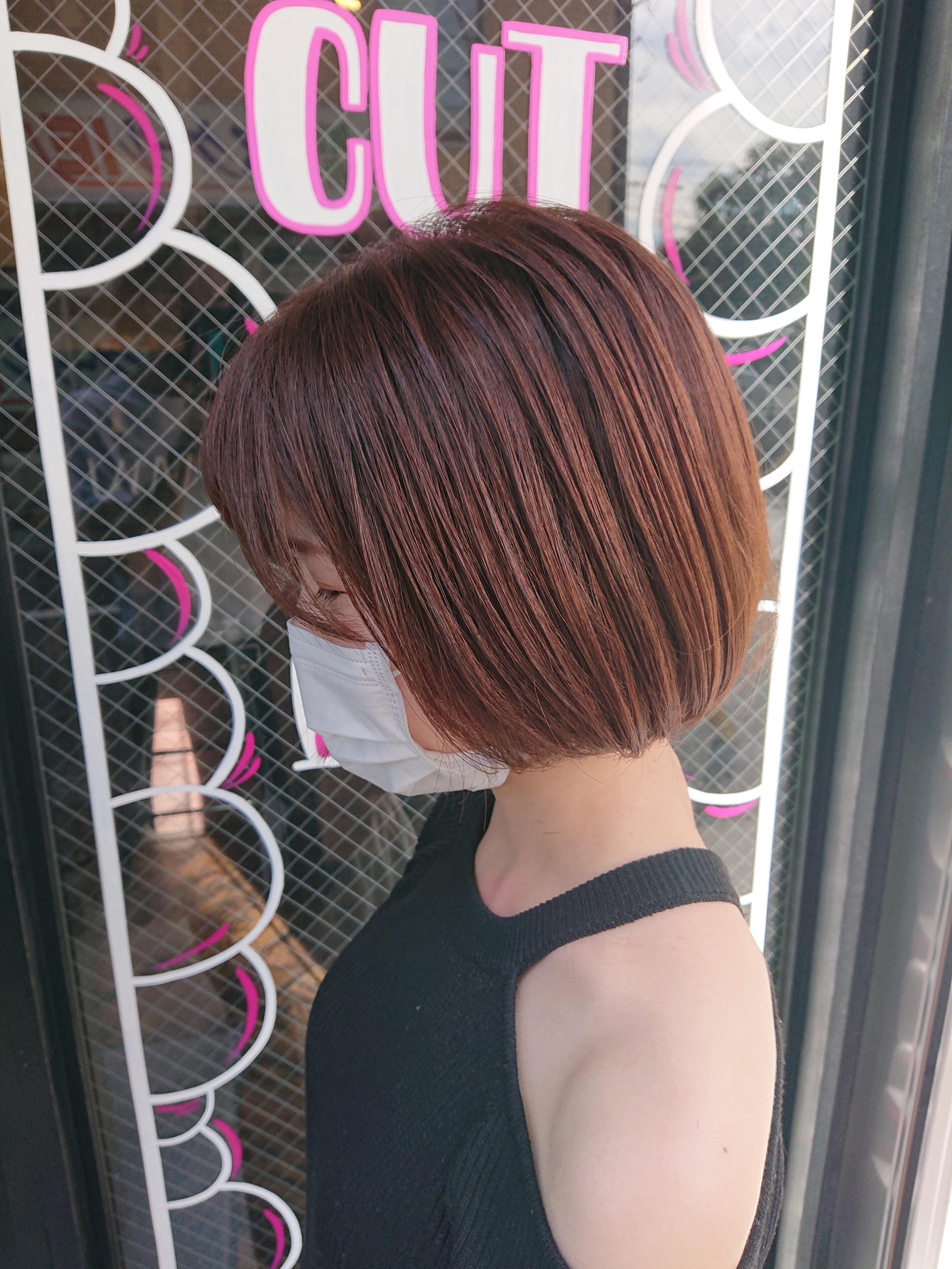 VINYL杉田美容室バイナル【バイナルスギタビヨウシツ】のスタイル紹介。ミニボブ+ピンクベージュ