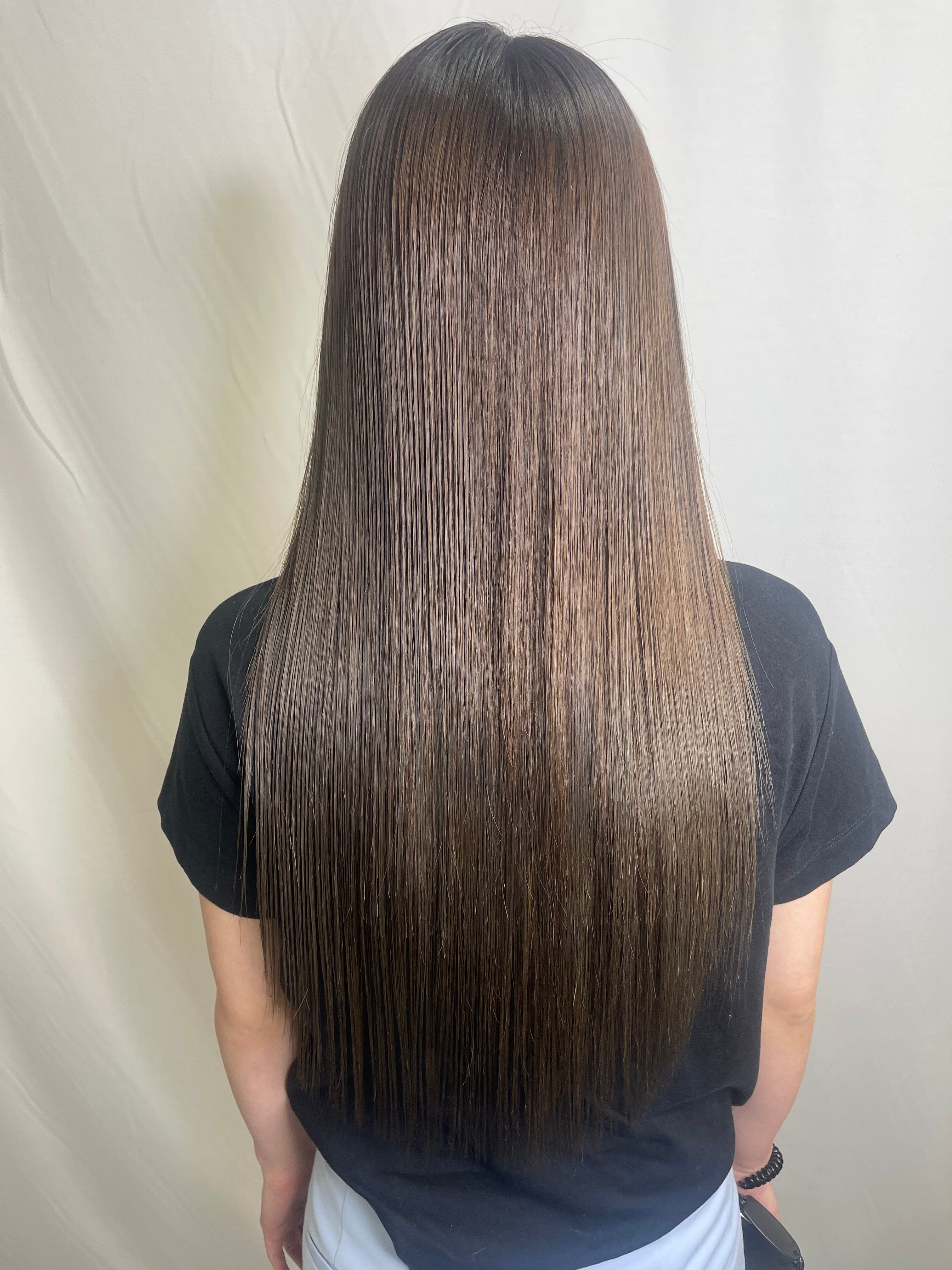 Ash 桜木町店【アッシュサクラギチョウテン】のスタイル紹介。スリムシルエット！髪質改善縮毛矯正