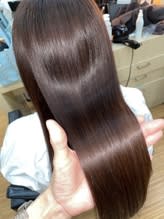 HELLO'S ステラプレイス店【アローズ ステラプレイステン】のスタイル紹介。ホリスティックカラー×サブリミックトリートメント