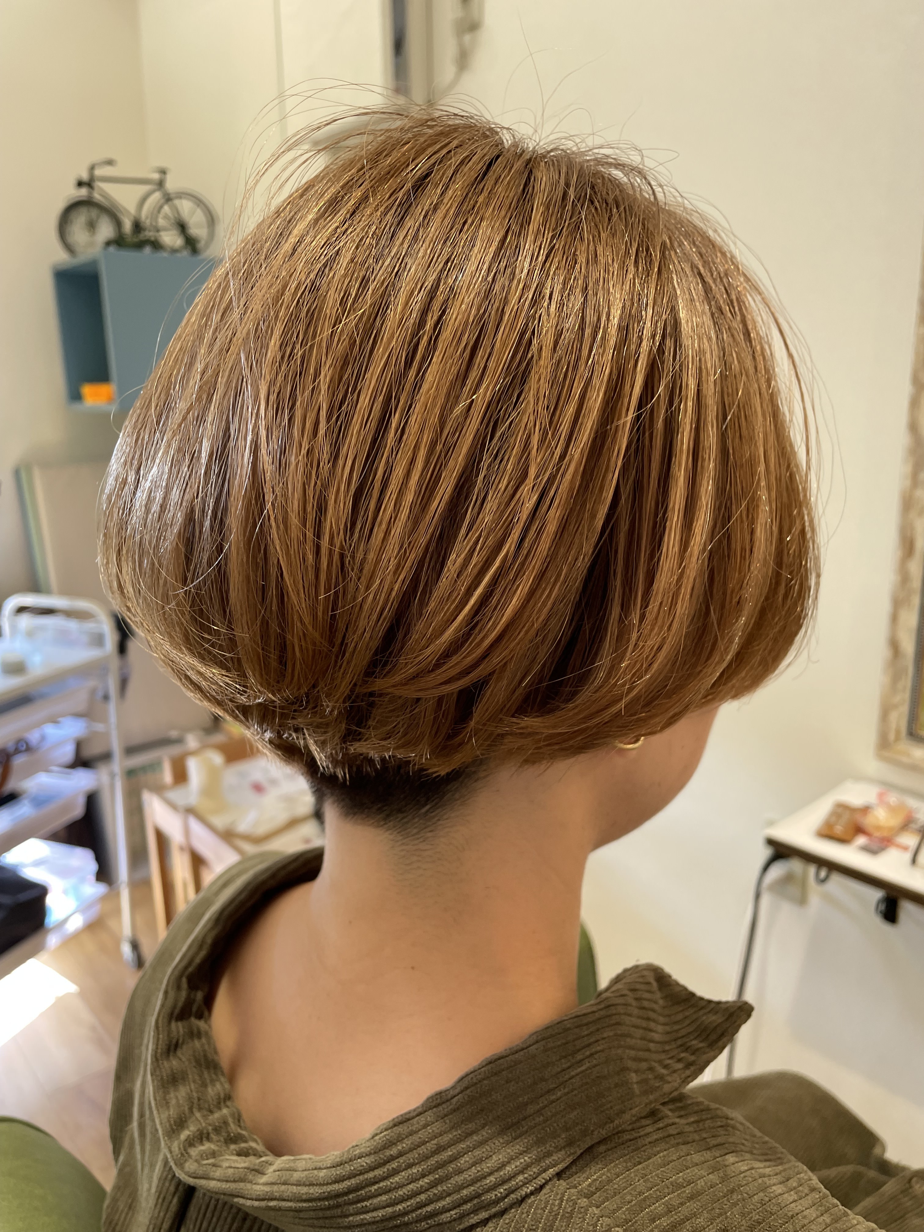 hair atelier COCO【ヘアー　アトリエ　ココ】のスタイル紹介。刈り上げ女子のハンサムショート