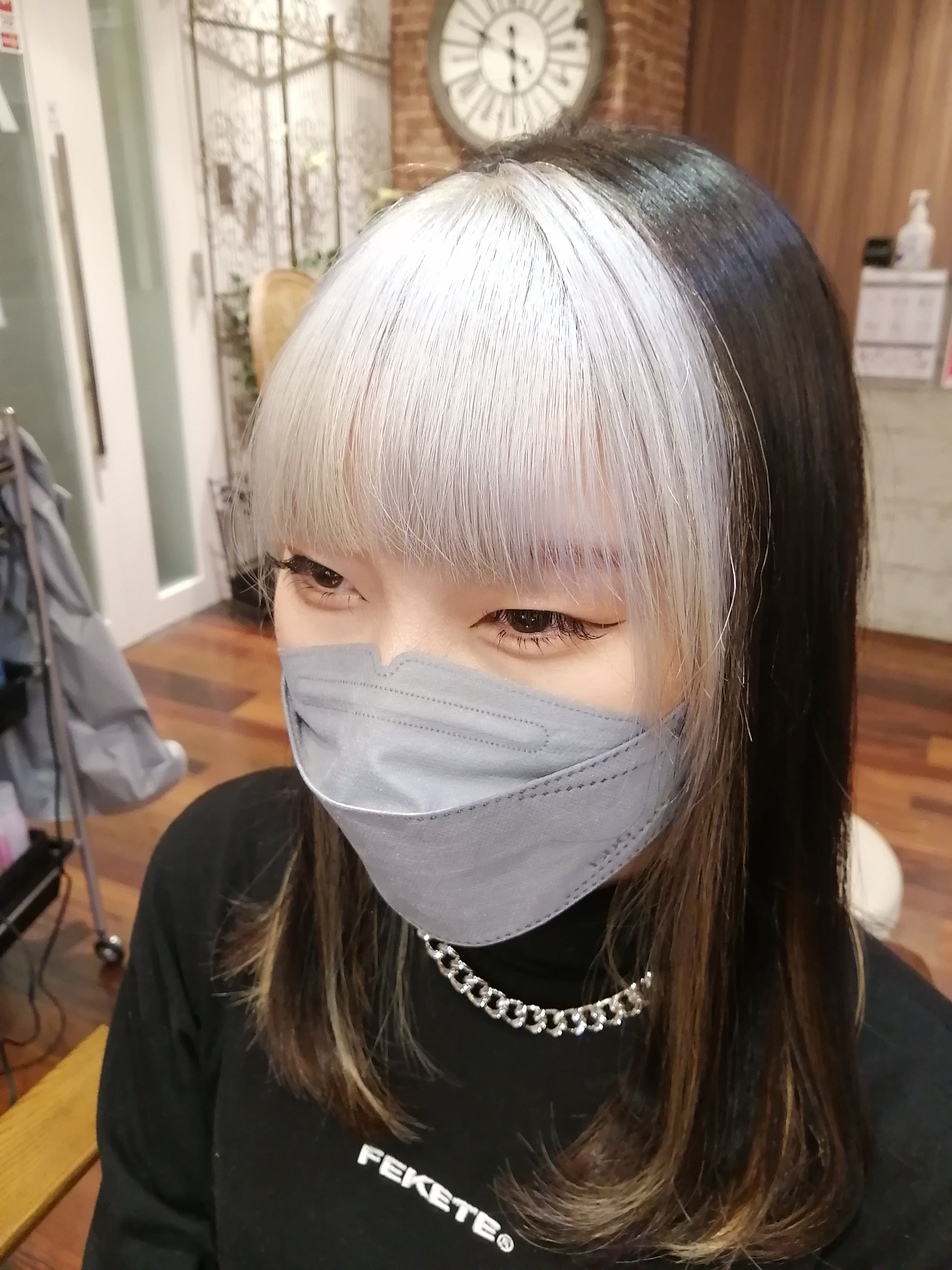 HANAI hair design【ハナイ】のスタイル紹介。フロントカラー
