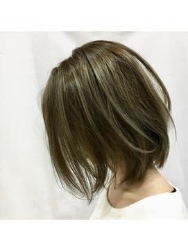 ARTICAL HAIR【アーティカルヘア】のスタイル紹介。外国人風ロブグレージュ